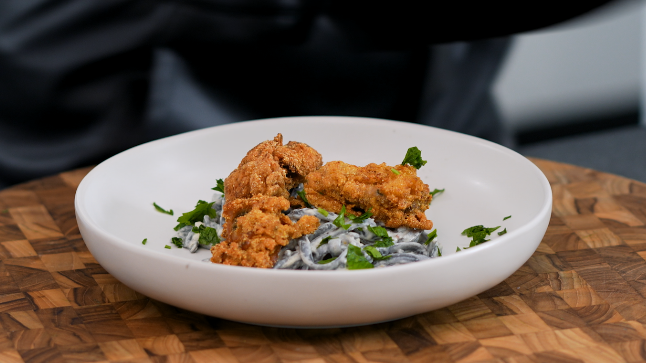 Black Spaghetti with Fried Oysters