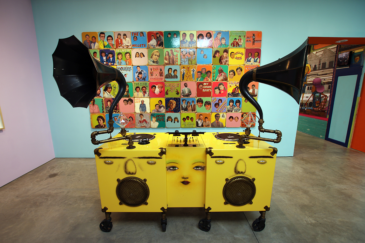 OSGEMEOS-Silence-of-the-Music-7.jpg