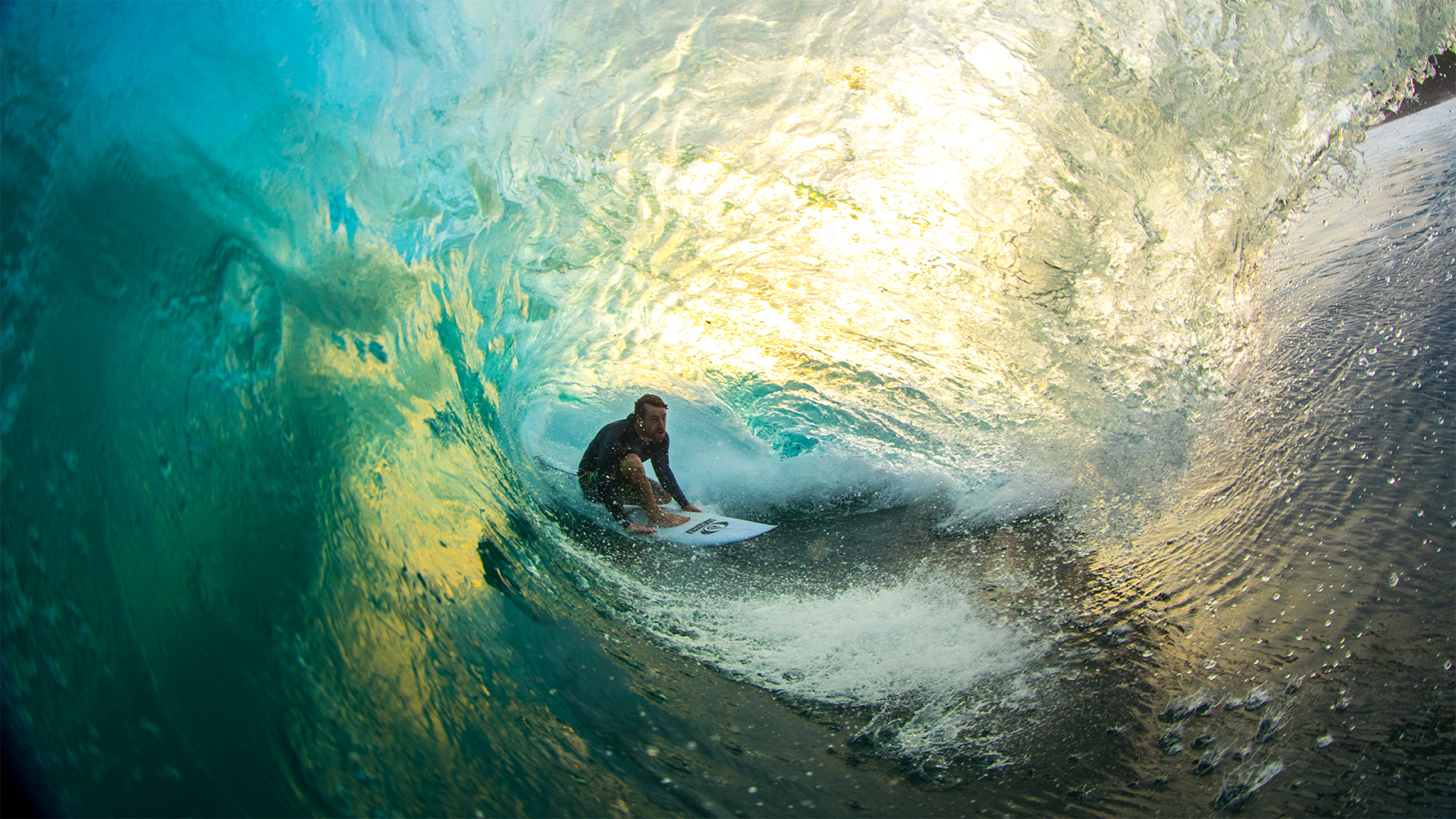 Volcom_PARALLAX-4.png