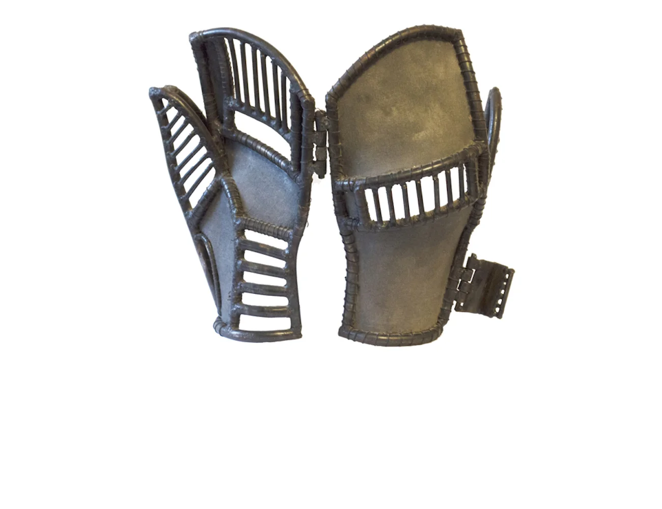 Hand Chamber , 1984 Steel, fabric, 11” x 13” (open)