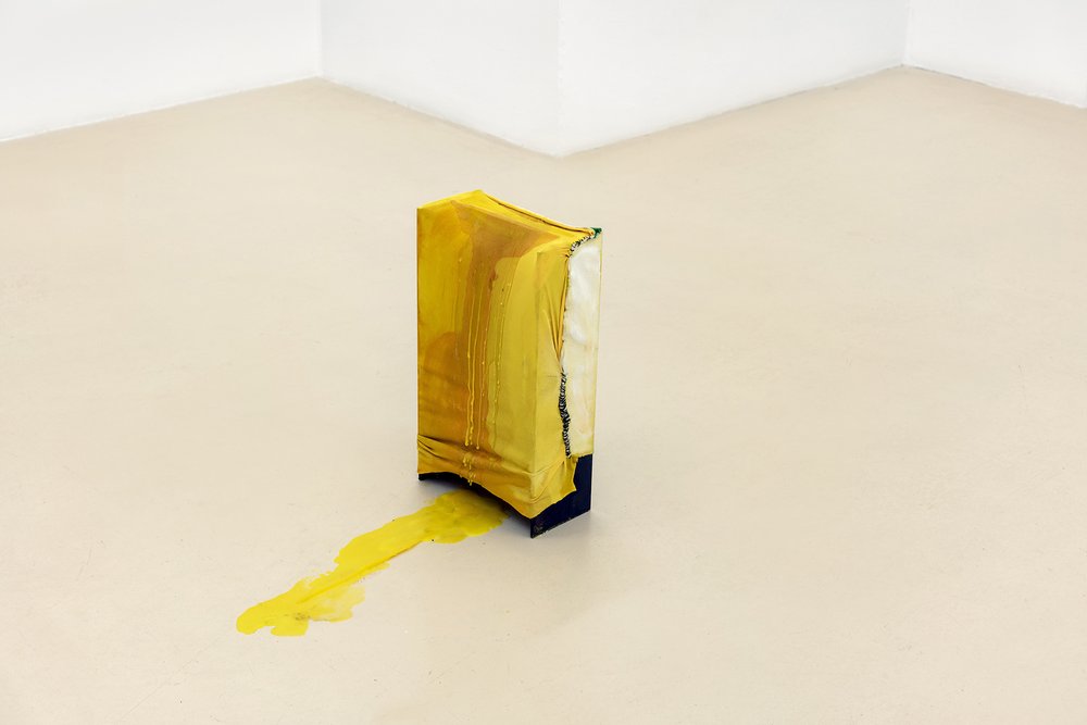  María de Los Angeles Rodríguez Jiménez,  pollito , 2018, Oil, wax, acrylic, canvas and spandex over metal I-beam (wax on floor), 14 × 8 × 4 inches. 