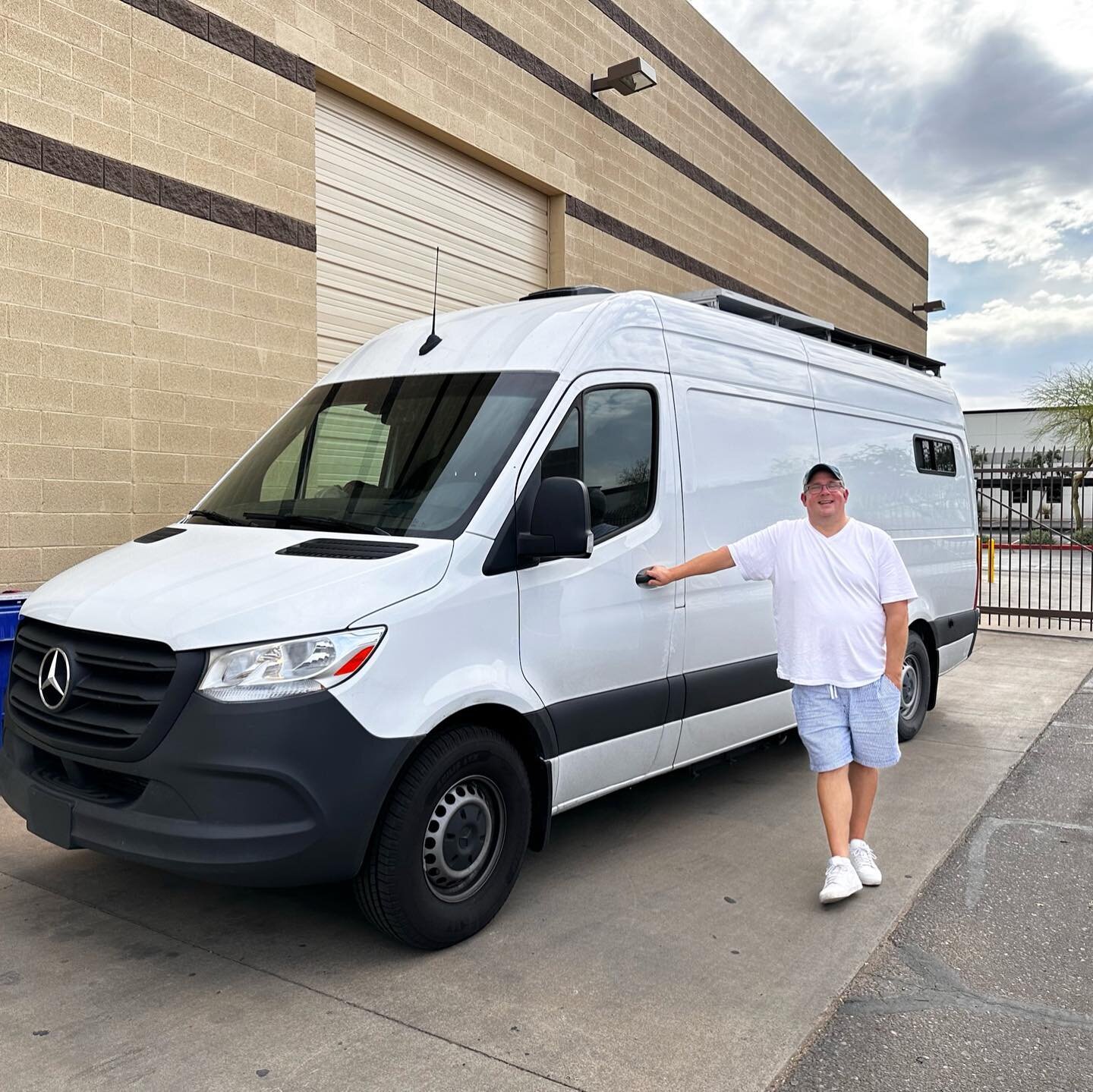 What&rsquo;s love without support? 
We support our products so you will love them for years to come! ❤️❄️

Matt is headed out for a long trip and stopped by to ensure his air conditioner is in tip top shape!

#van #vanlife #vanbuild #vanconverison #b