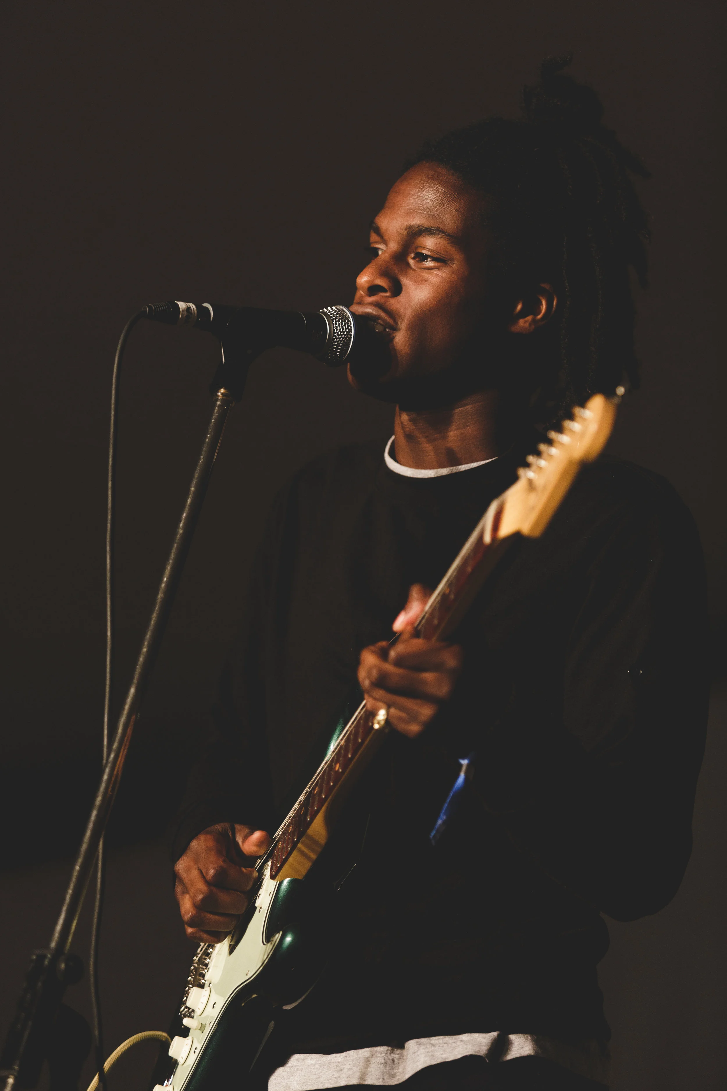 halifax-music-photographer-daniel caesar.jpg