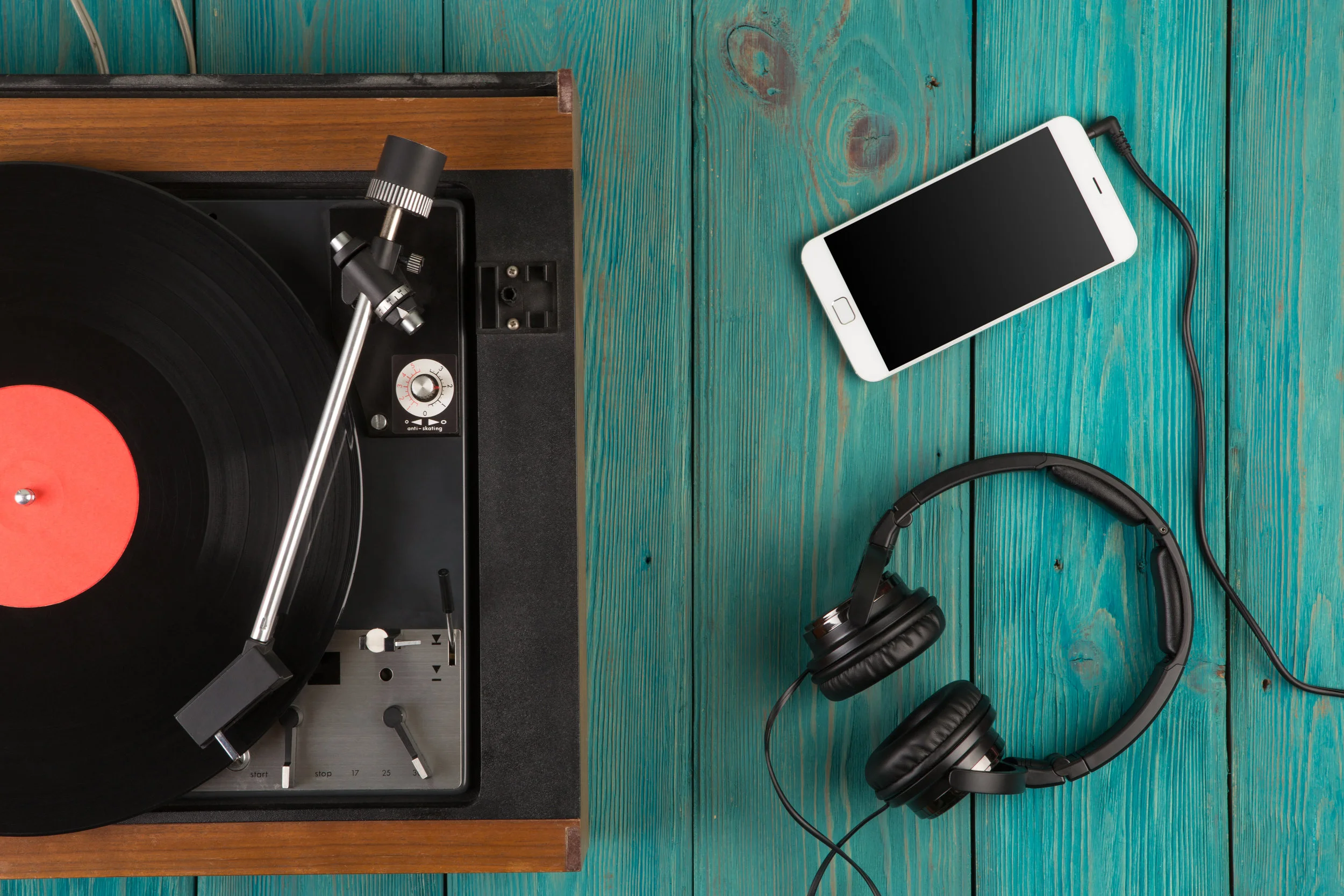 Music for Labor: How to Make an Awesome Labor Playlist
