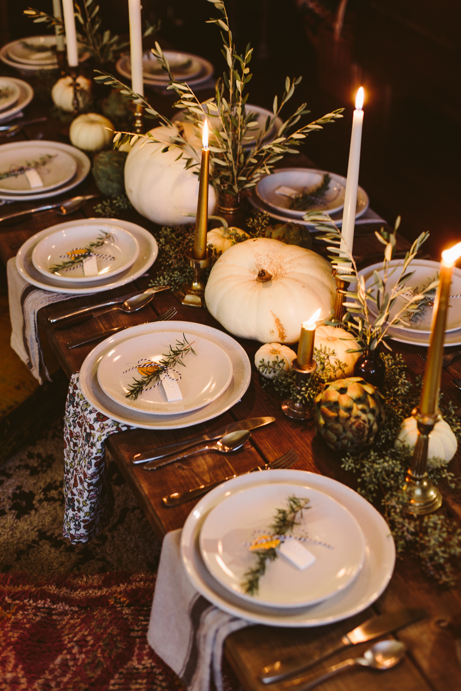 Refined Thanksgiving Tablescape