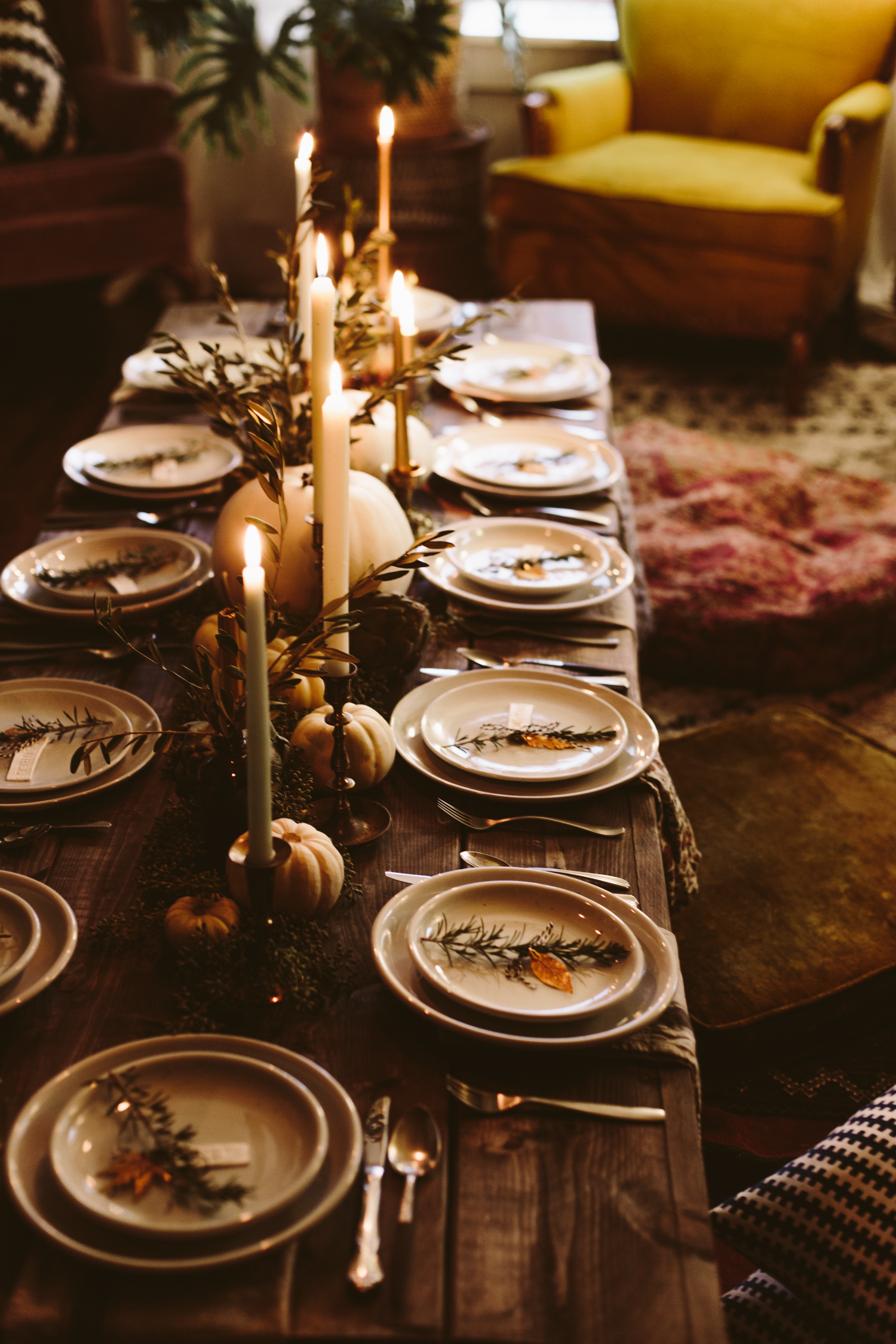 Refined Thanksgiving Tablescape