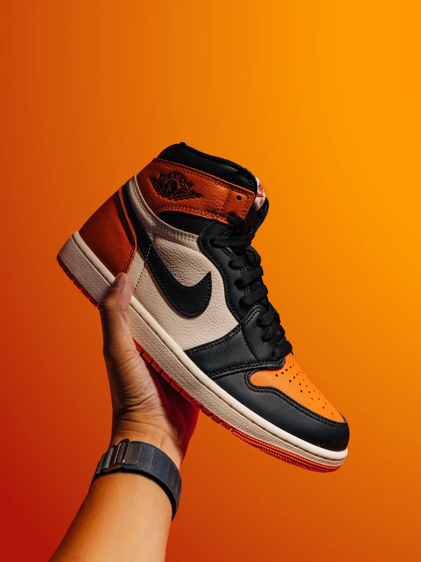 Orange Soda 🍊

#shatteredbackboard1s #jordan1 #jordan1club