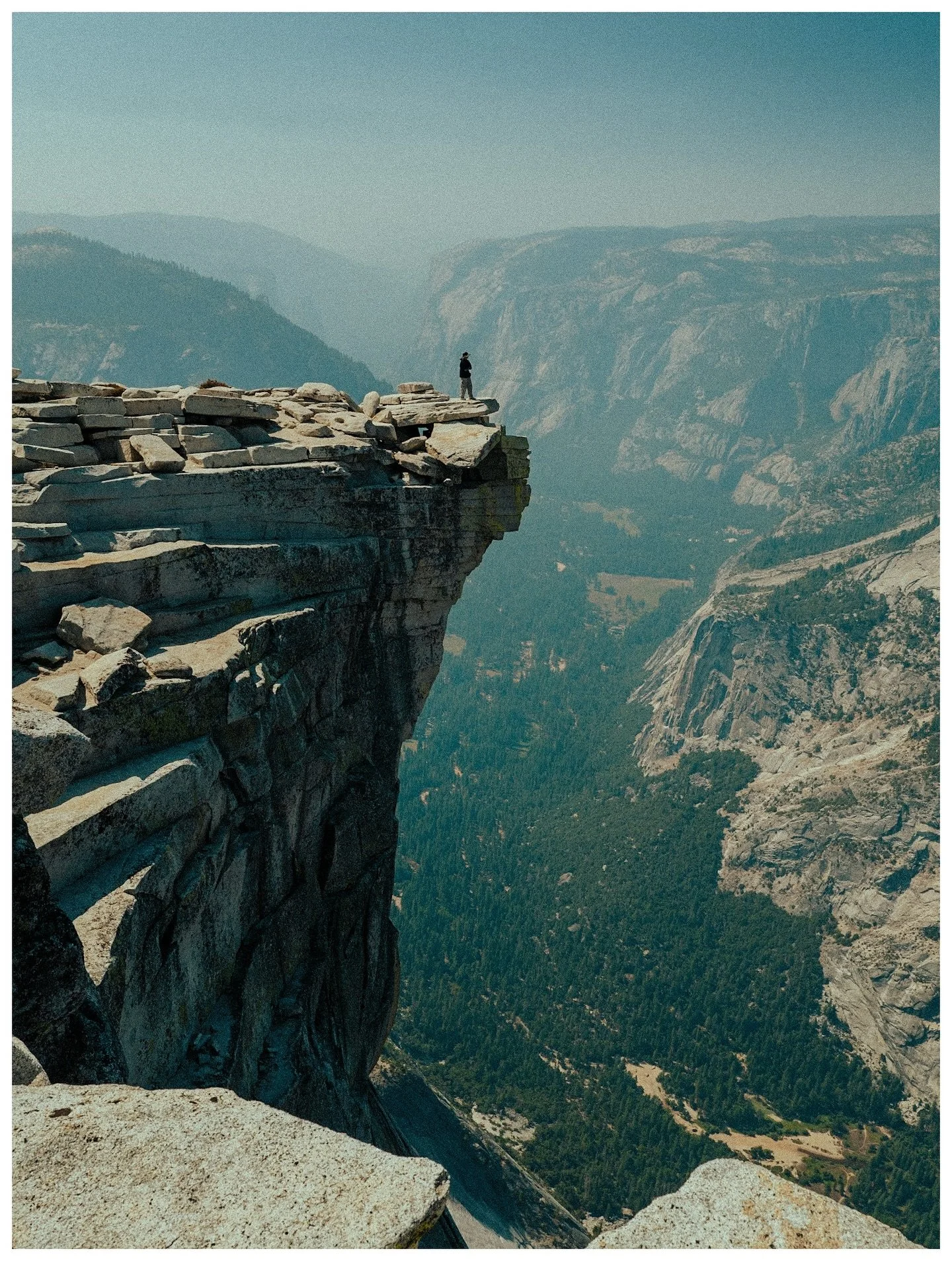 Half Dome was insane. My legs are still cooked. 9 miles up, 9 miles down. 5500 feet of elevation. 13 hours of hiking. Surprisingly the easiest part of the hike were the cables, just don&rsquo;t let go 😅 but glad I get to cross this off the bucket li