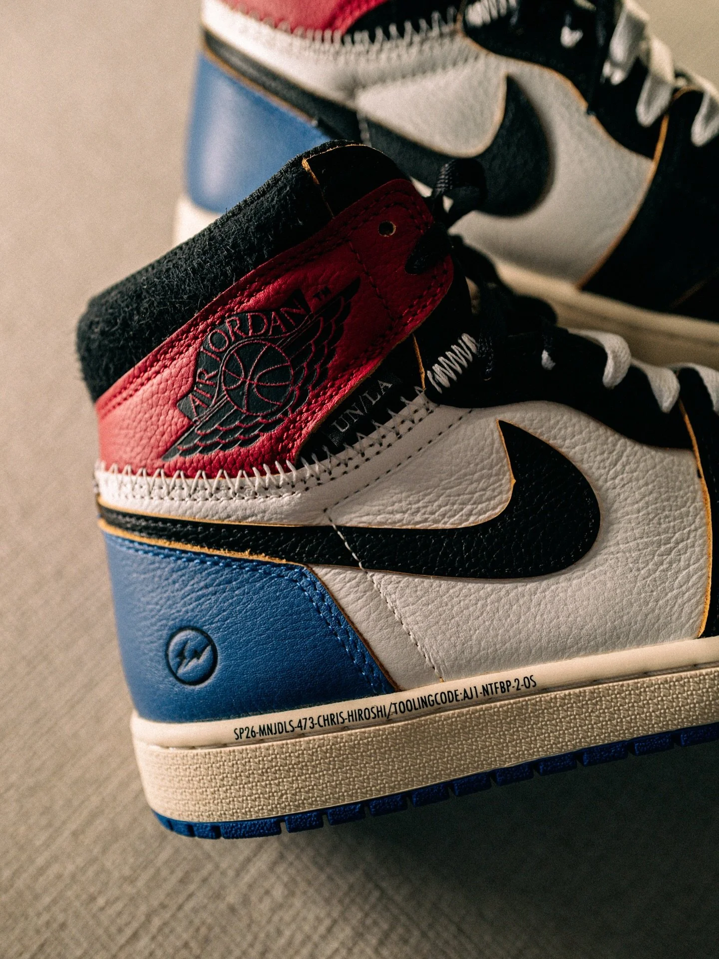 Mail Day 📬 Union x Frags have arrived ⚡️

#unionfragmentjordan1 #union #fragment #jordan1club