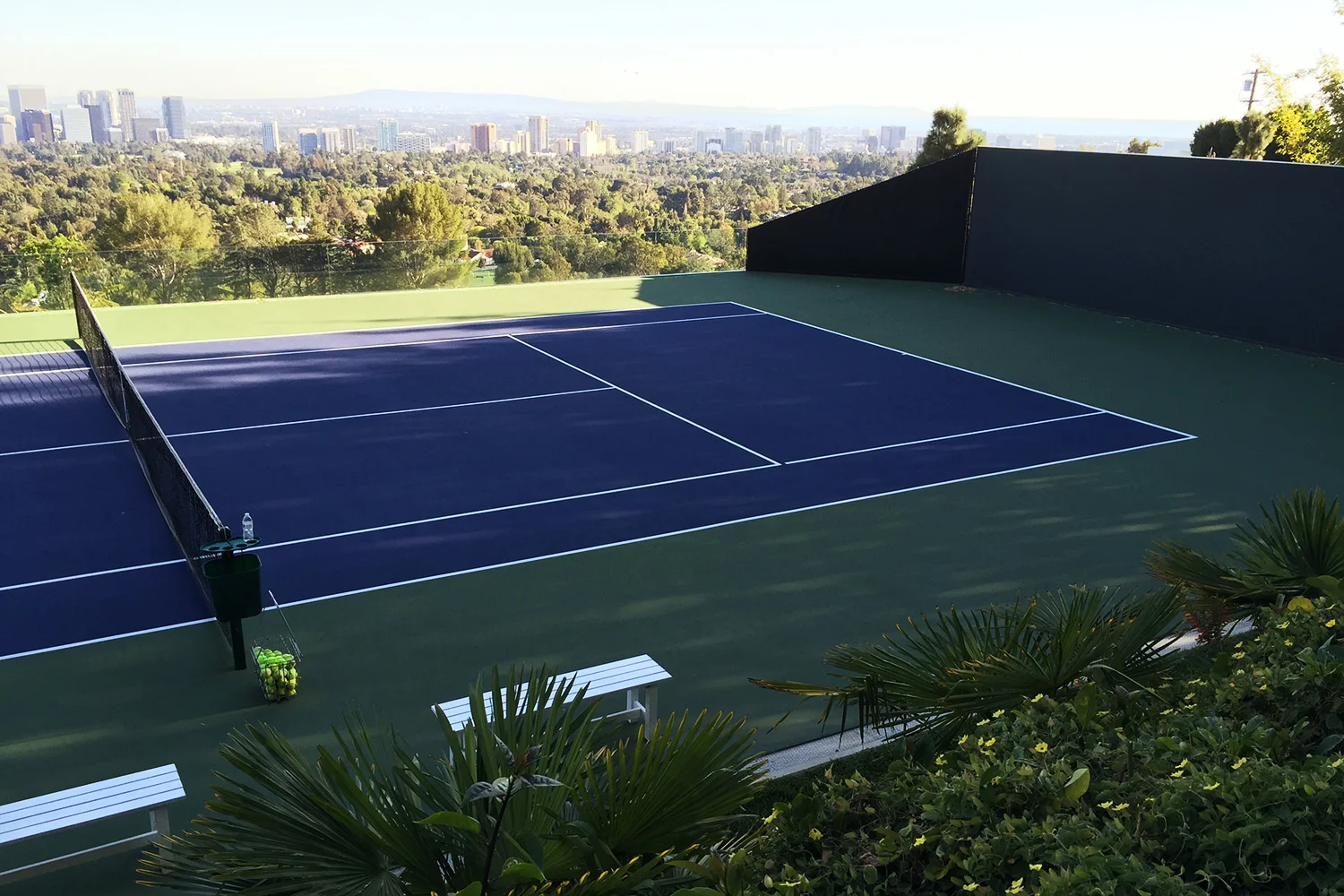 Tennis Court at Sheats-Golstein Residence