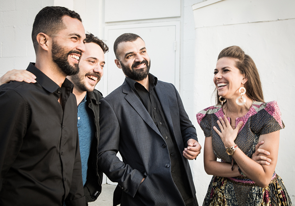 CABARET_Caro_Pierotto_and_Farofa_ss_banner.png