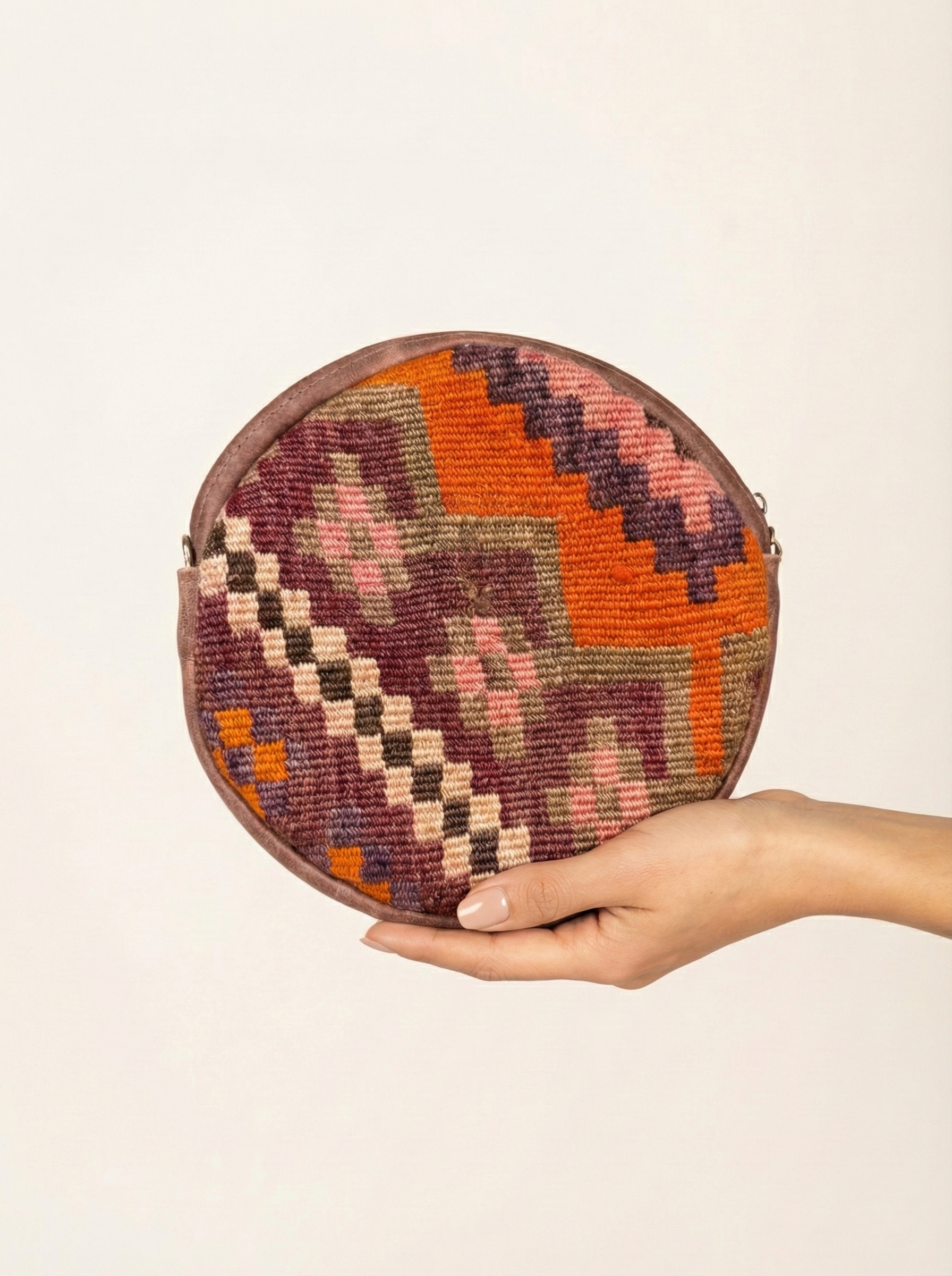 Kilim Radius Bag_016_2.png