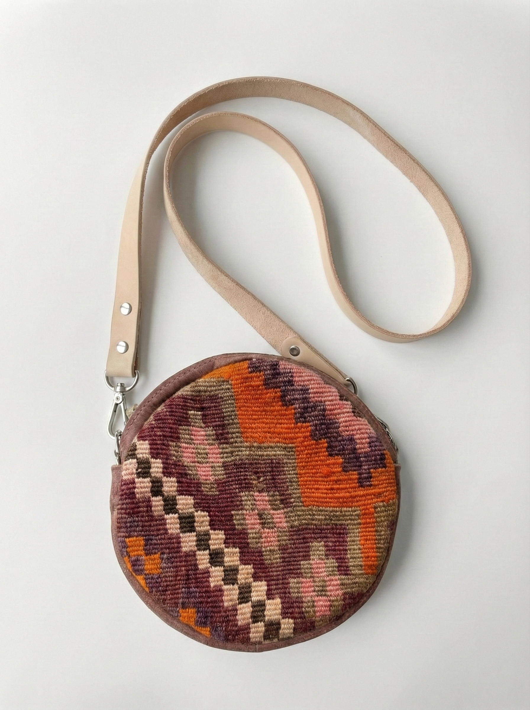 Kilim Radius Bag_016_3.png