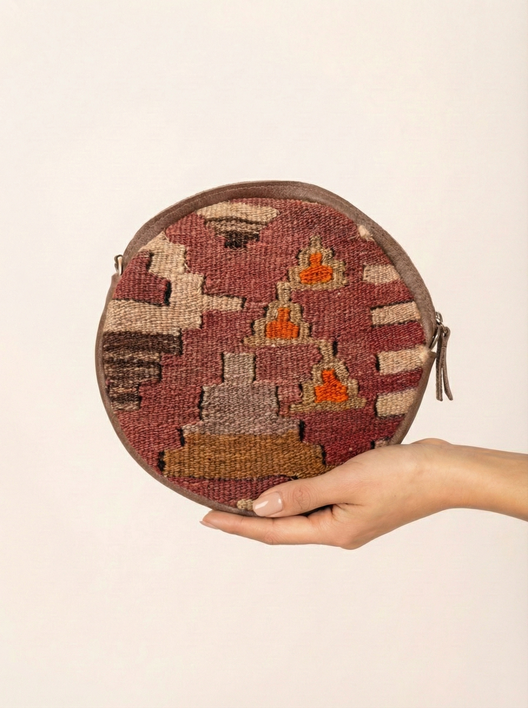 Kilim Radius Bag_017_2.png