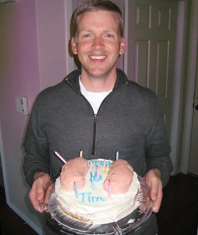Me with my "kidney cake", compliments of a good bunch of life-saving roommates.