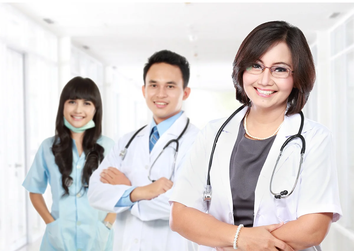 Smiling-medical-doctor-with-stethoscope-72res.jpg