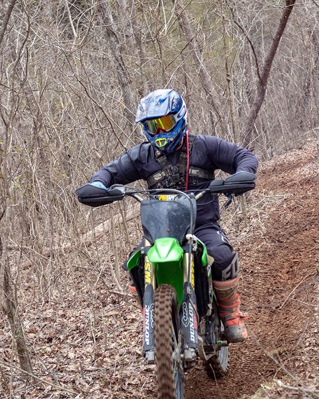 Friday focus.
*
*
#ridemoonshine #moto #dirtbike #dirtbikesarecool #harescramble #kawasaki #kx250f #motoeveryday #readmeta #upshift_online #thumpertalk