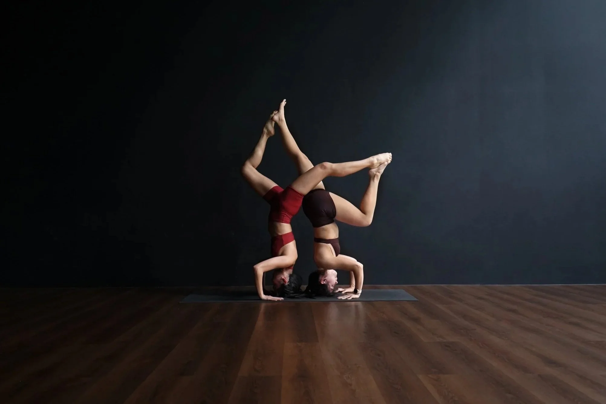 PALENTINE'S CLUB (PARTNER YOGA SPECIAL)