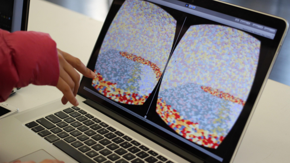 User flow Along with the movement of the paintbrush, the world inside the VR will get painted color by color.