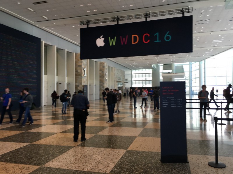 Apple medium.jpeg