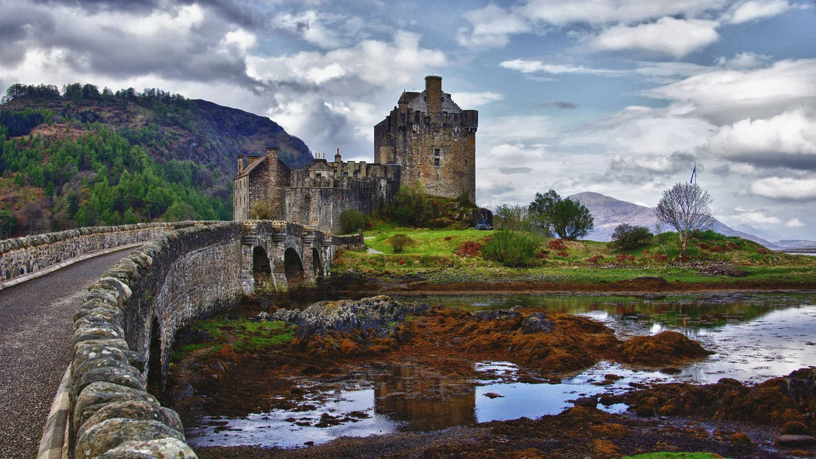 eilean_donan_castle_by_drronson-d4xi8fl.jpg