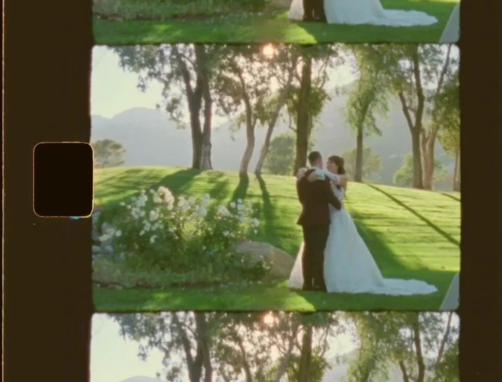 Postcards on Film from the wedding of S&amp;M - Super 8 from day to evening giving us all of the vintage feels🌹

Bride: @samanthatownley
Planning: @everafterevents
@riley_everafterevents
Video: @westcoastwed
Photo: @mirandatatephotography
Venue: @tc