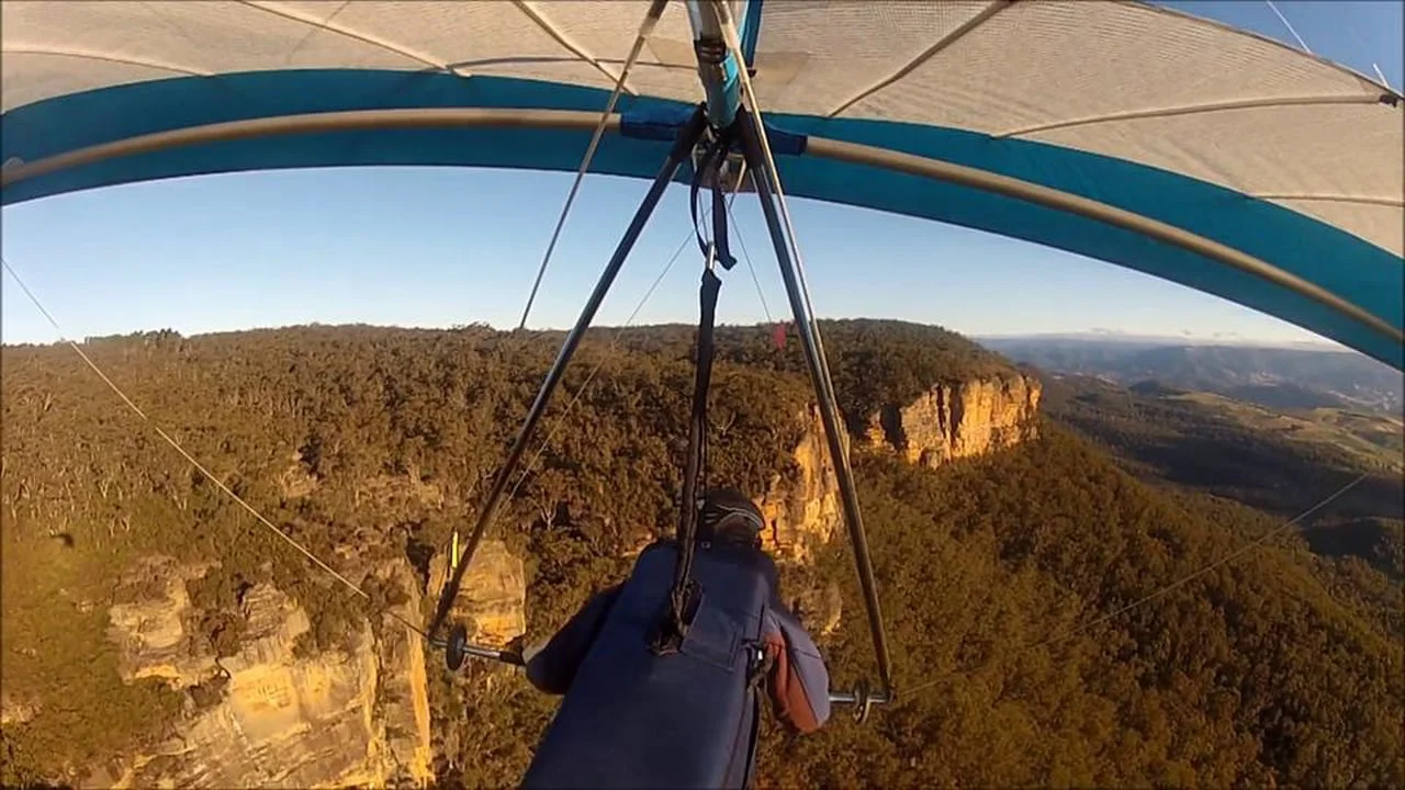 Flying just past launch at Blackheath, Blue mountains NSW