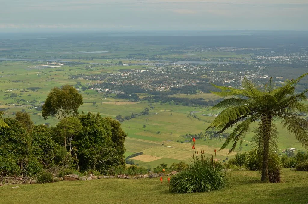 looking from Mt. Cambewarra launch - almost 2000 feet above bomb out