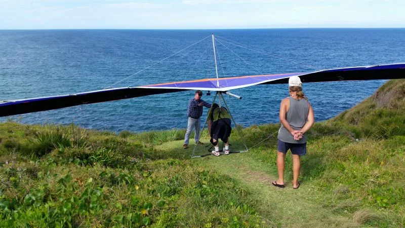 warriewood launch - looks simple but is a very tricky launch with a long way to glide to the beach from so low
