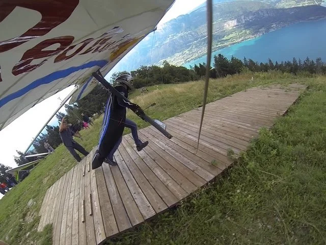 Craig Taylor launching in France