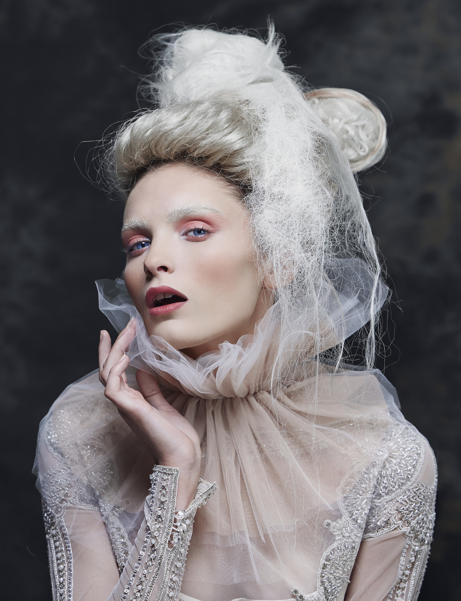 Emma Gwendolynne Wedding Dress