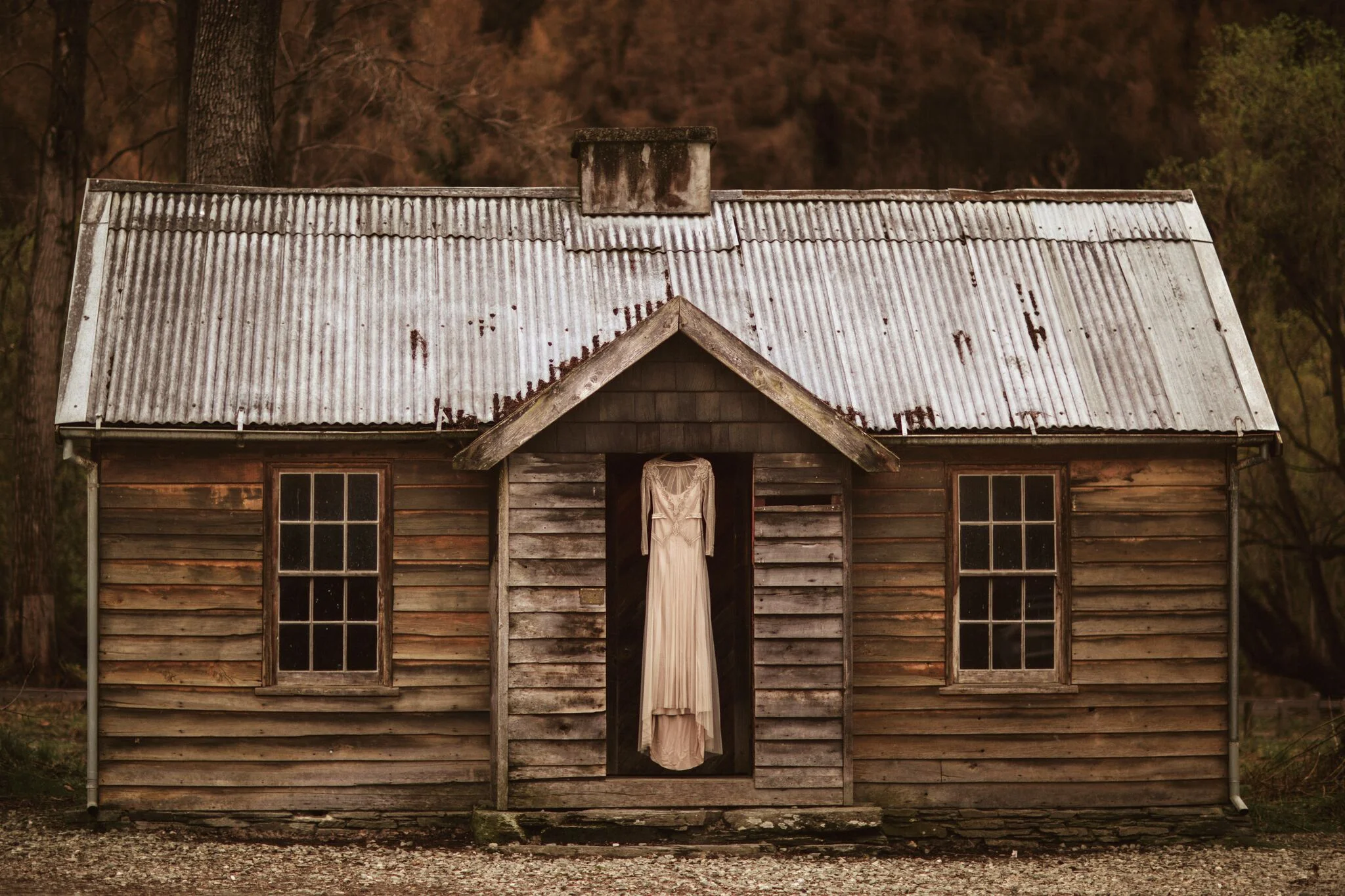 Jessica Rose Photography_The Lovers Elopement Queenstown New Zealand__089_Gwendolynne Phoebe preview.jpeg