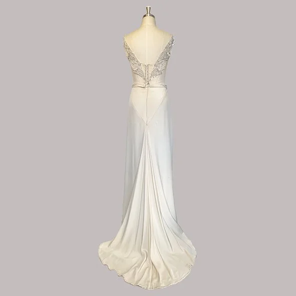 Hannah Freya Back Gwendolynne Wedding Dress Melbourne  .jpg