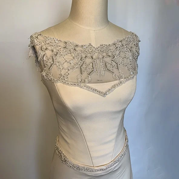 Hannah Freya front close up Gwendolynne Wedding Dress Melbourne .jpg