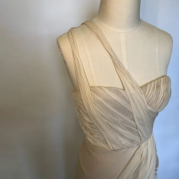 Pascale Front close up Gwendolynne Wedding Dress Melbourne .jpg