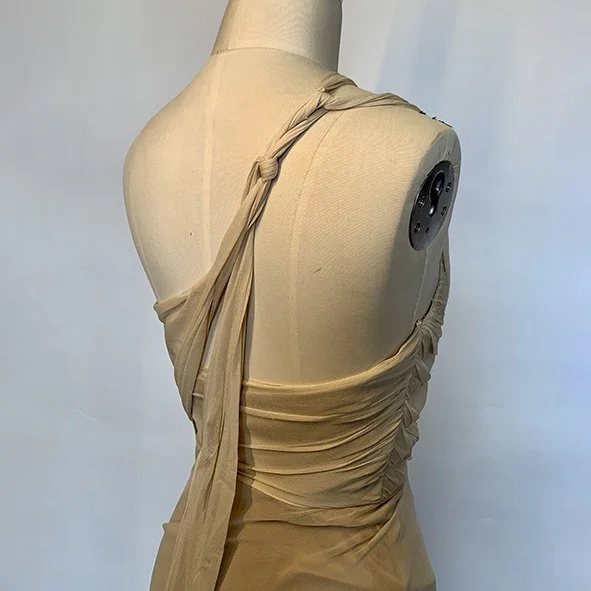 Pascale side back close up Gwendolynne Wedding Dress Melbourne .jpg