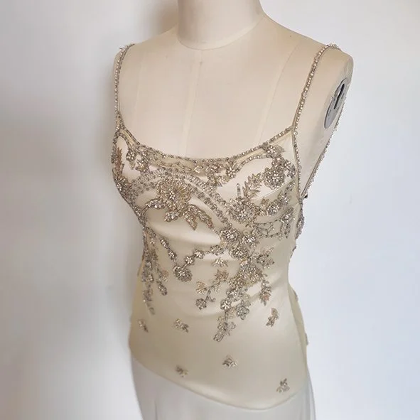Jo Side Front close Up Gwendolynne Wedding Dress Melbourne .jpg