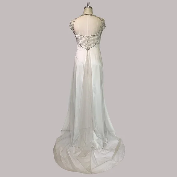Simone Back  Gwendolynne Wedding Dress Melbourne Sample Sale.jpg