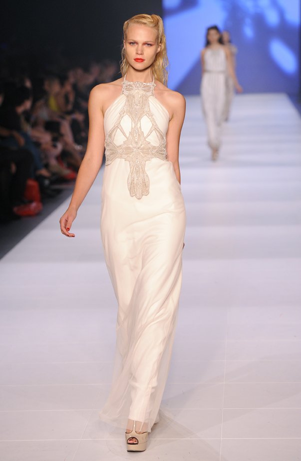Rochelle Gwendolynne  Wedding Dress .jpg