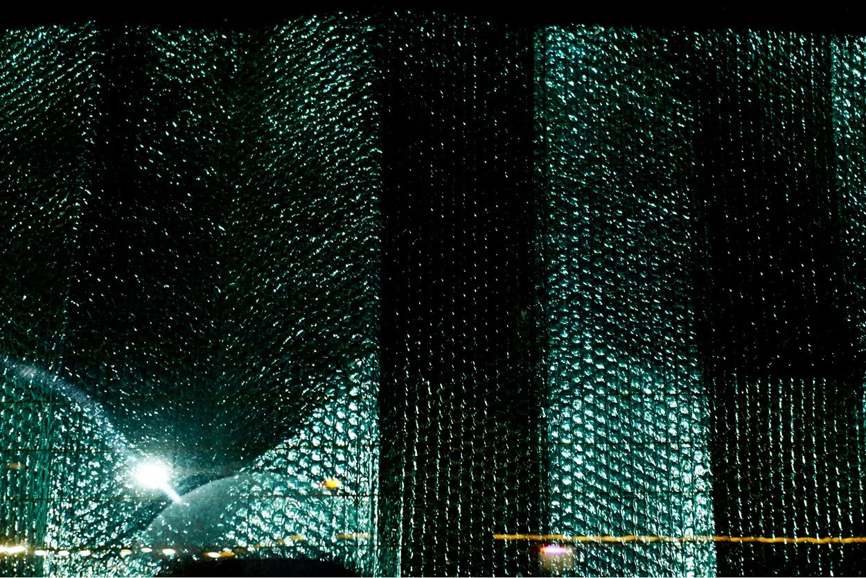 pare-soleil à Camping de L'Etang dans la nuit