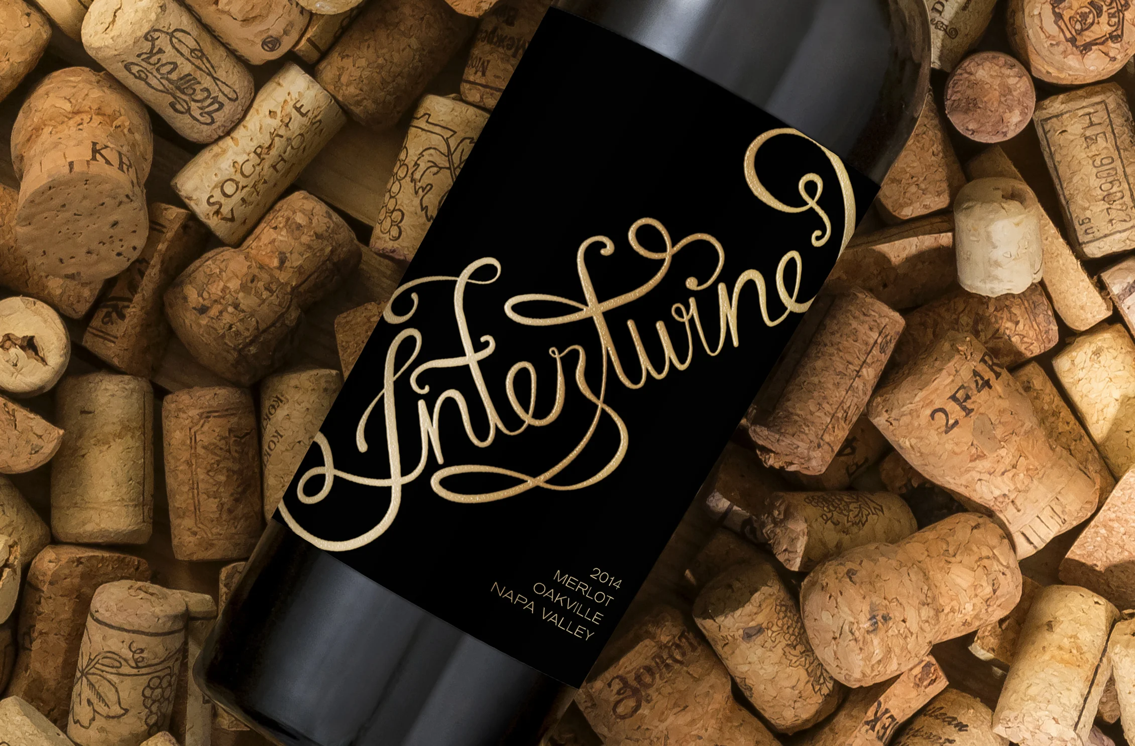 3_Intertwine_Bottle.jpg
