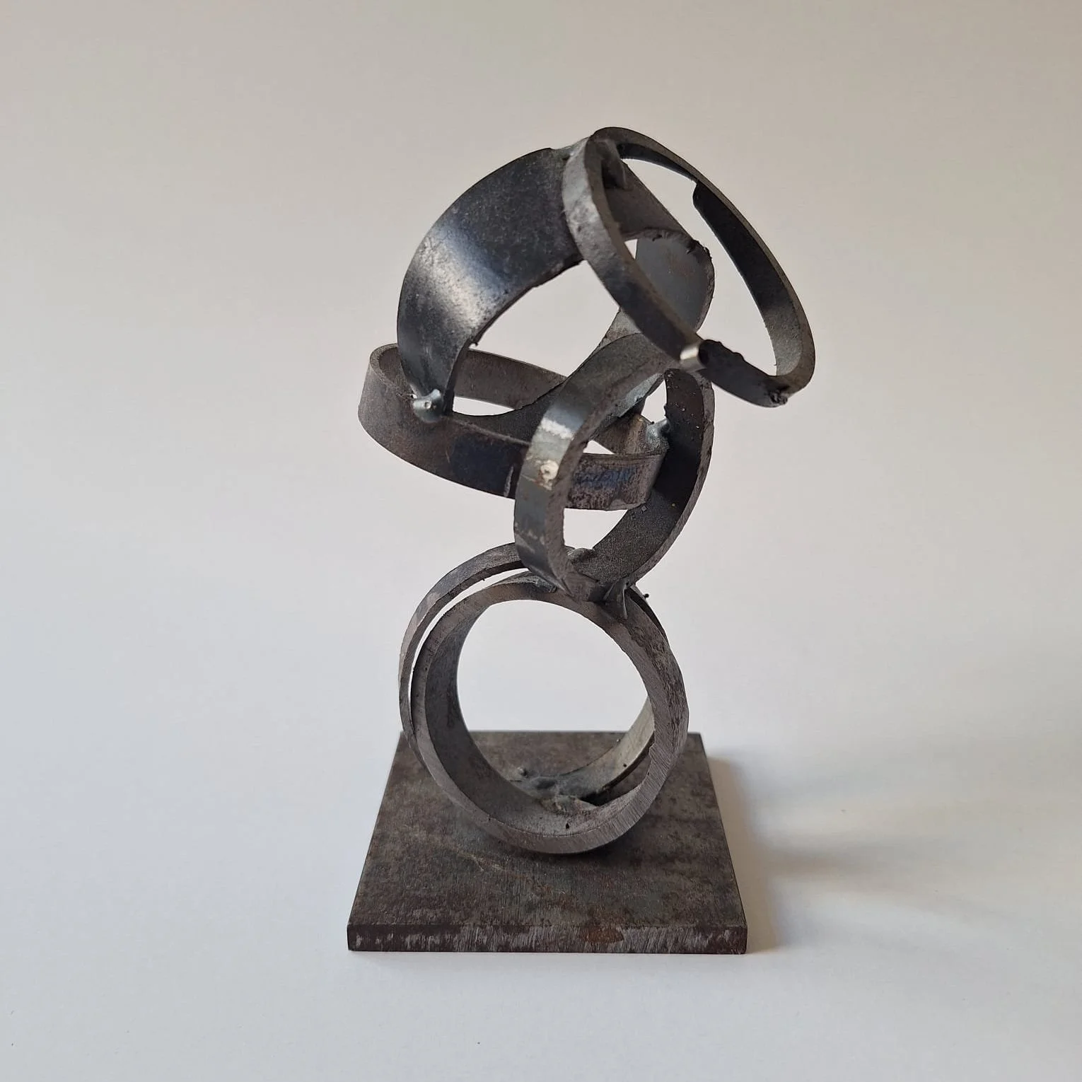 Untitled [ring cycle]