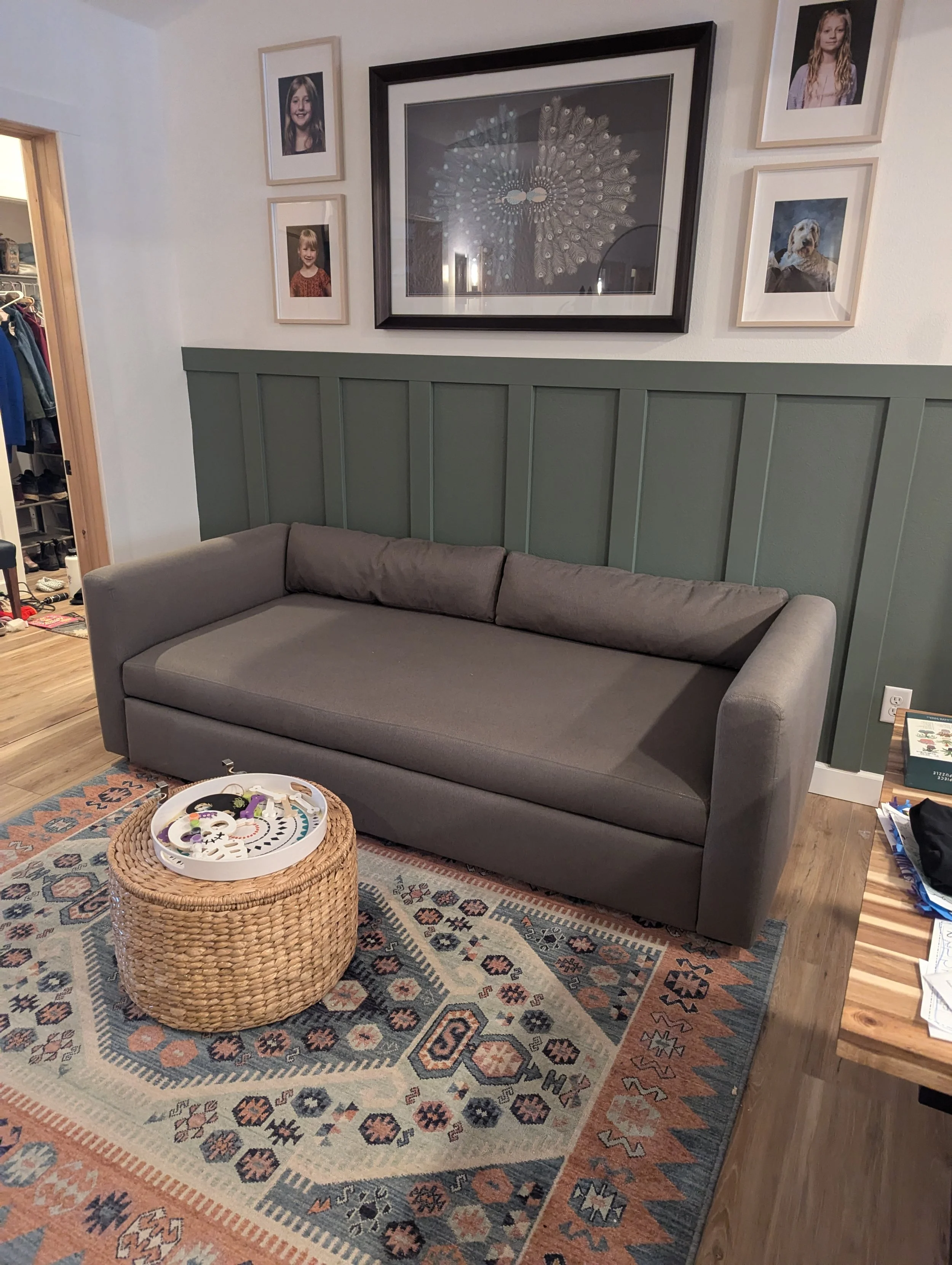 SittingARea_2.jpg