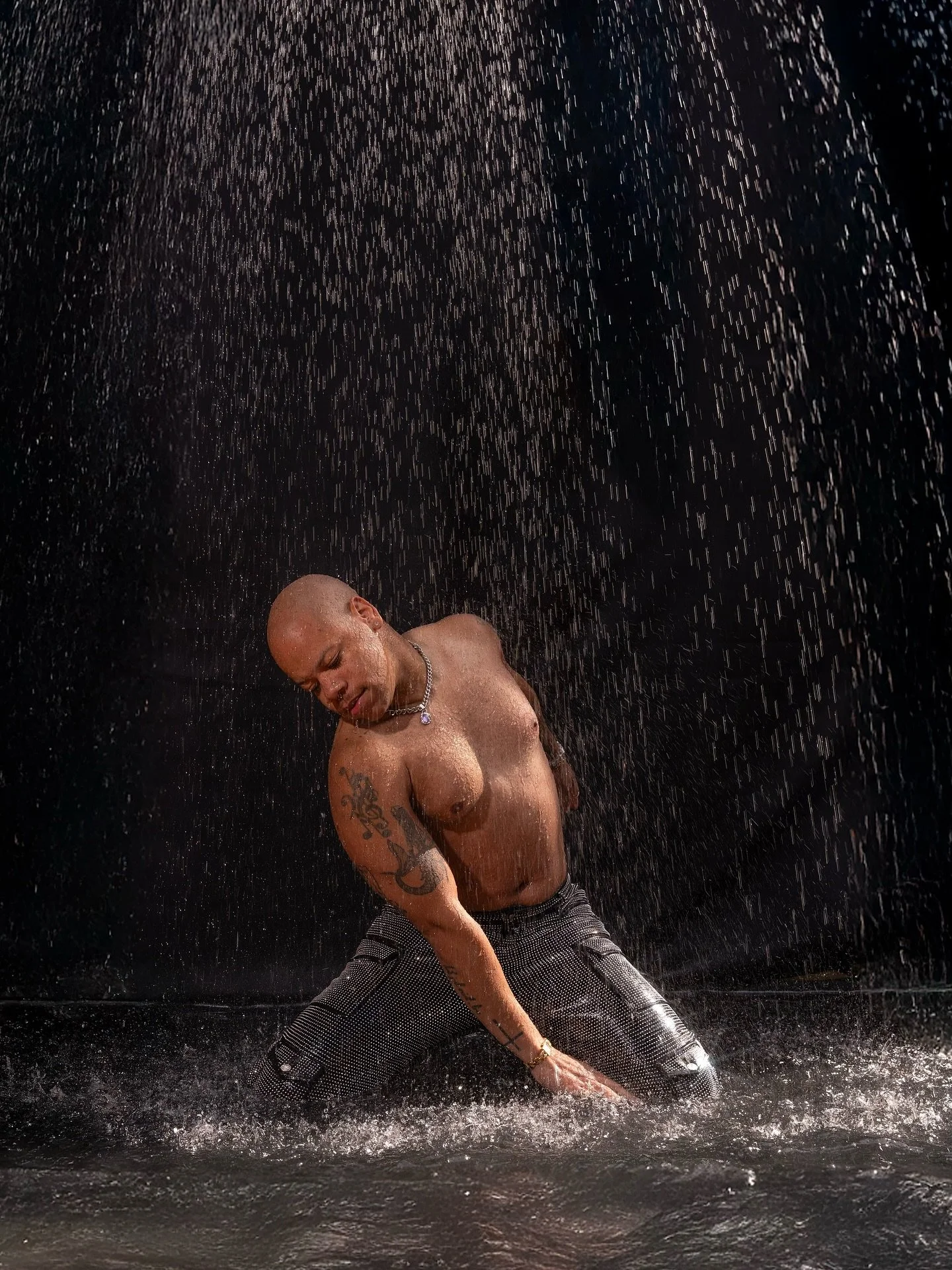 i hold 8 photos in my hands&hellip;

shot by @jron4242 &amp; @ruruphotos_