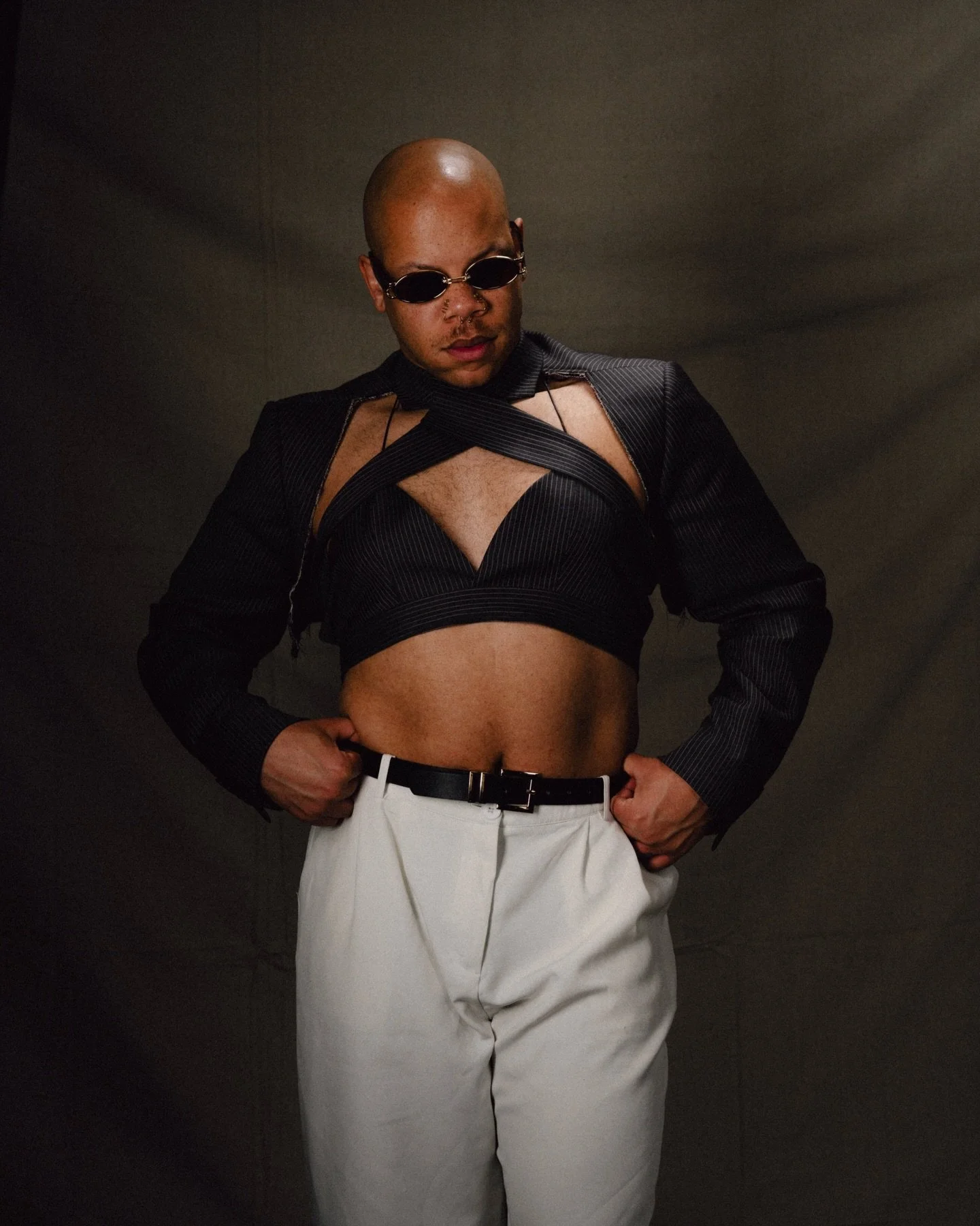 business c*nt-ual

in custom @sarah_o_robinson 

shot by the legendary  @ruruphotos_