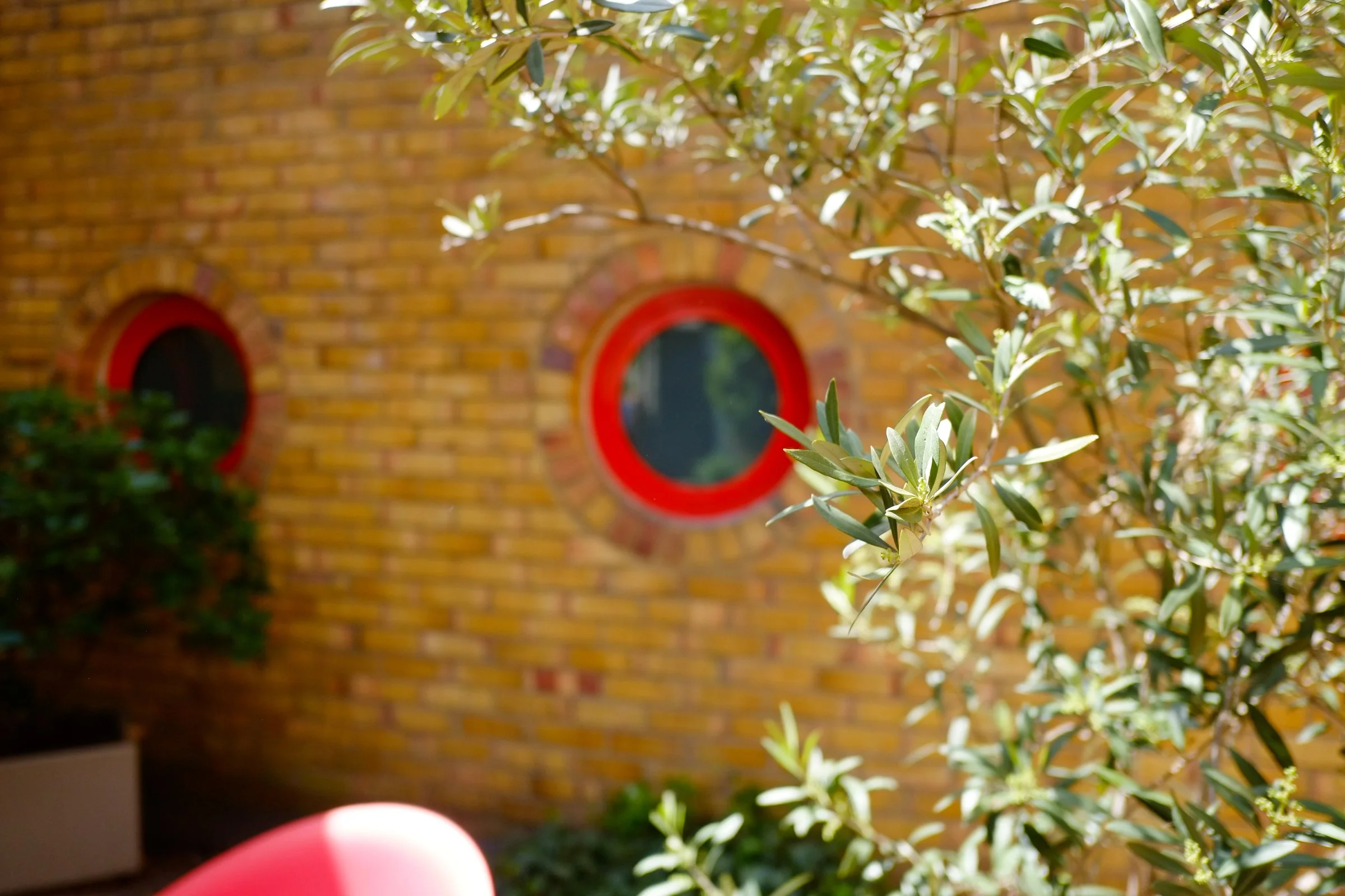 Parallel House, SW1V