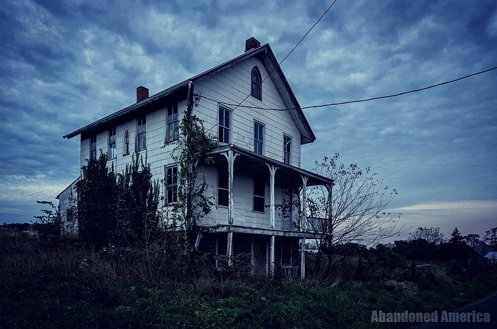 abandoned house.jpg