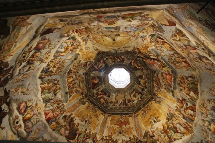 inside duomo.JPEG