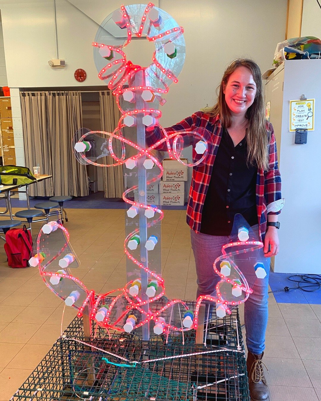 Partnered with the Stonington Lobster Trap Tree to create the Anchor Tree Topper.