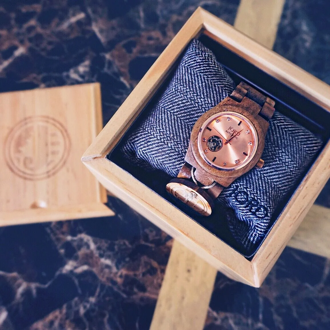 A Unique Gift - Women's Watches 